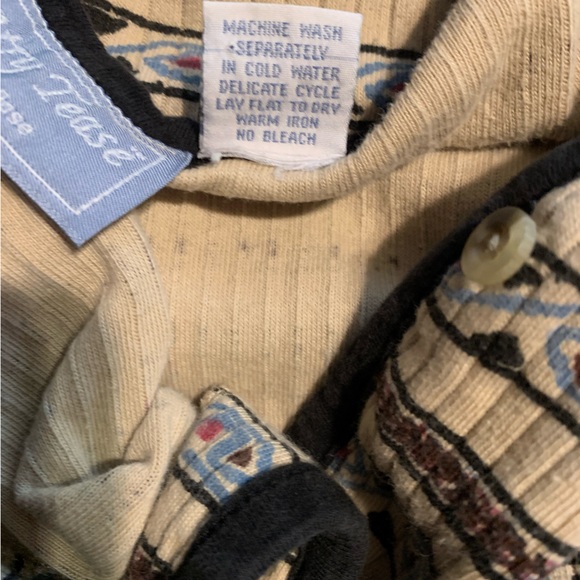 Country Tease Cardigan - Picture 4 of 5